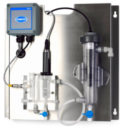 CLF10 sc Free Chlorine Sensor, sc200 Controller and Stainless Steel Panel with pHD Differential Sensor